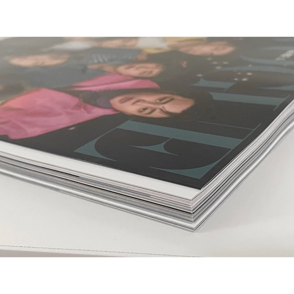 BTS Vogue Korea Jan 2022 Special Edition - Version B - Picture 9 of 11